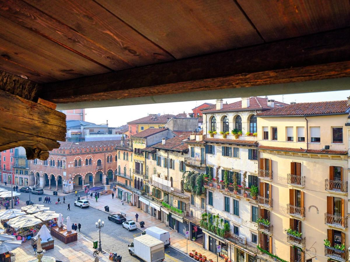 Apartmentsarena - Residenza Degli Scaligeri - Piazza Erbe Verona Exteriör bild
