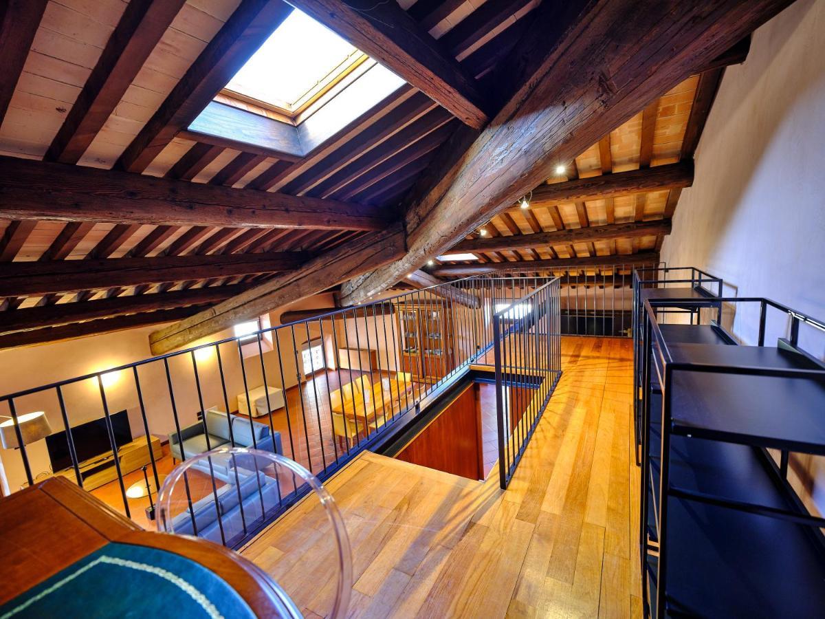 Apartmentsarena - Residenza Degli Scaligeri - Piazza Erbe Verona Exteriör bild