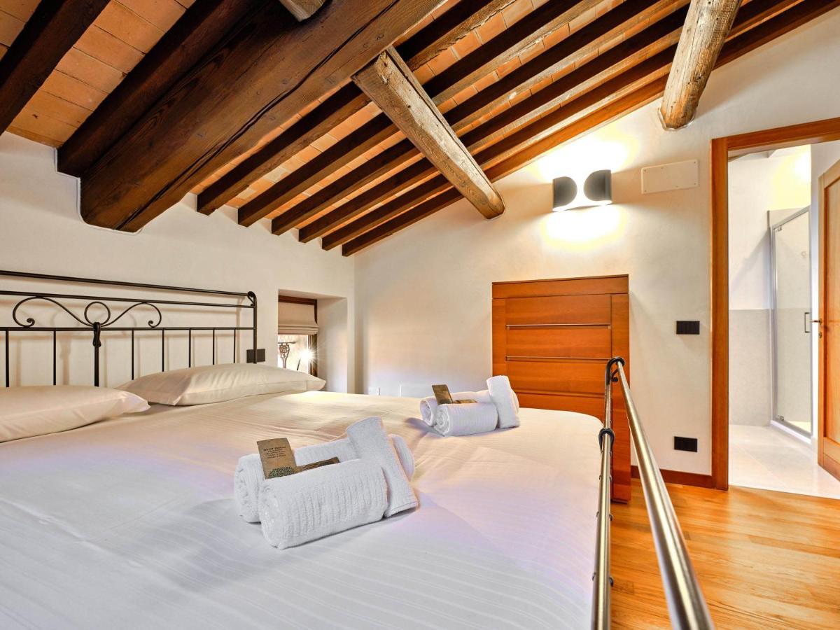 Apartmentsarena - Residenza Degli Scaligeri - Piazza Erbe Verona Exteriör bild